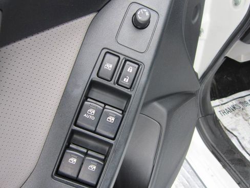 Used 2014 Subaru Forester 2.5i Limited image 27