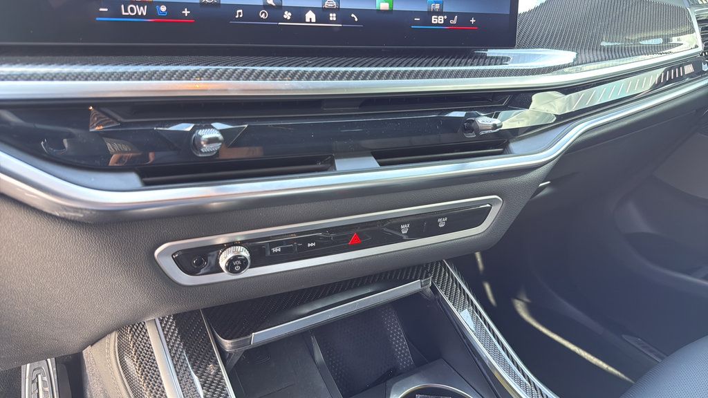Used 2026 BMW X7 M60i AWD/4WD image 50