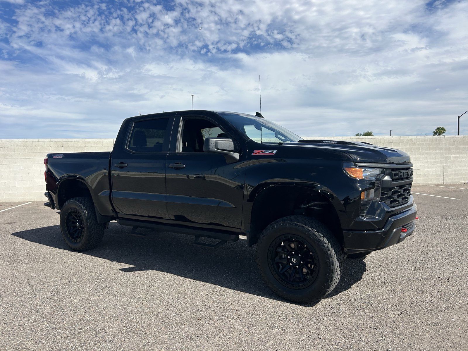 Used 2025 Chevrolet Silverado 1500 Custom Trail Boss AWD/4WD image 7