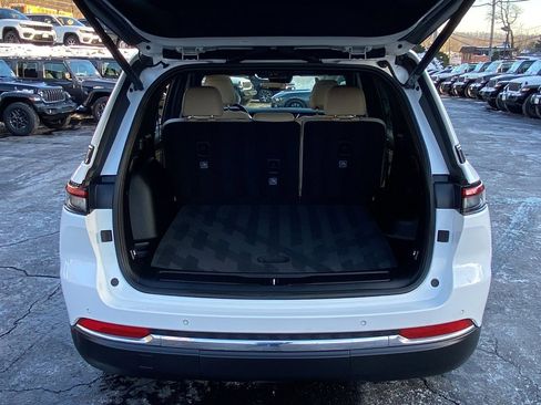 Certified 2023 Jeep Grand Cherokee Limited image 27