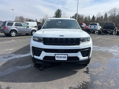 New 2026 Jeep Grand Cherokee L 4WD image 2