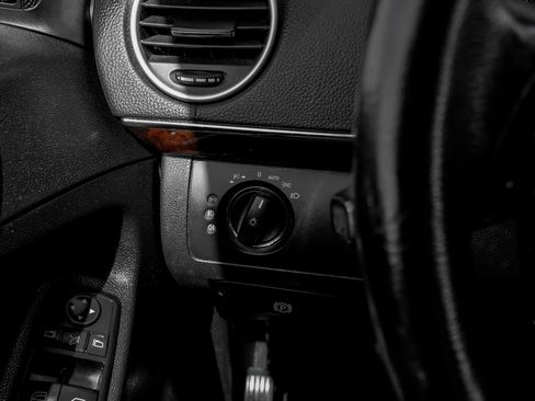 Used 2008 Mercedes-Benz GL 550 4MATIC image 29