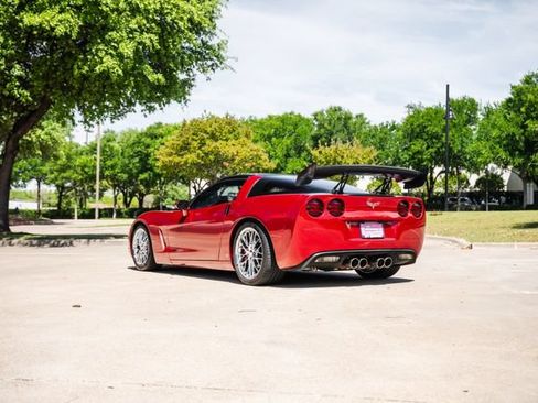 Used 2008 Chevrolet Corvette Coupe w/ Preferred Equipment Group RWD image 42