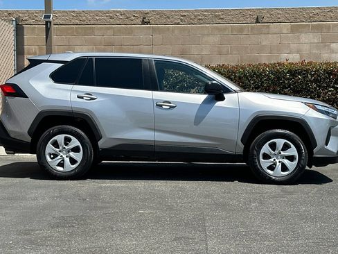 Used 2023 Toyota RAV4 LE FWD image 3