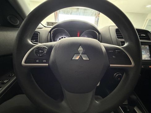 Used 2022 Mitsubishi Outlander Sport SE image 27