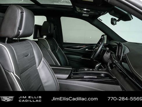 Used 2024 Cadillac Escalade Sport w/ LPO, ONYX Package image 25