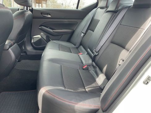 Used 2023 Nissan Altima 2.5 SR AWD/4WD image 17