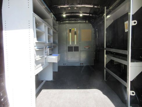 Used 2017 Ford Transit 250 148 Medium Roof RWD image 10