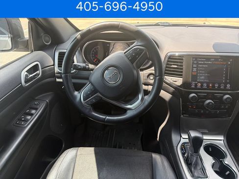 Used 2022 Jeep Grand Cherokee Laredo X AWD/4WD image 15