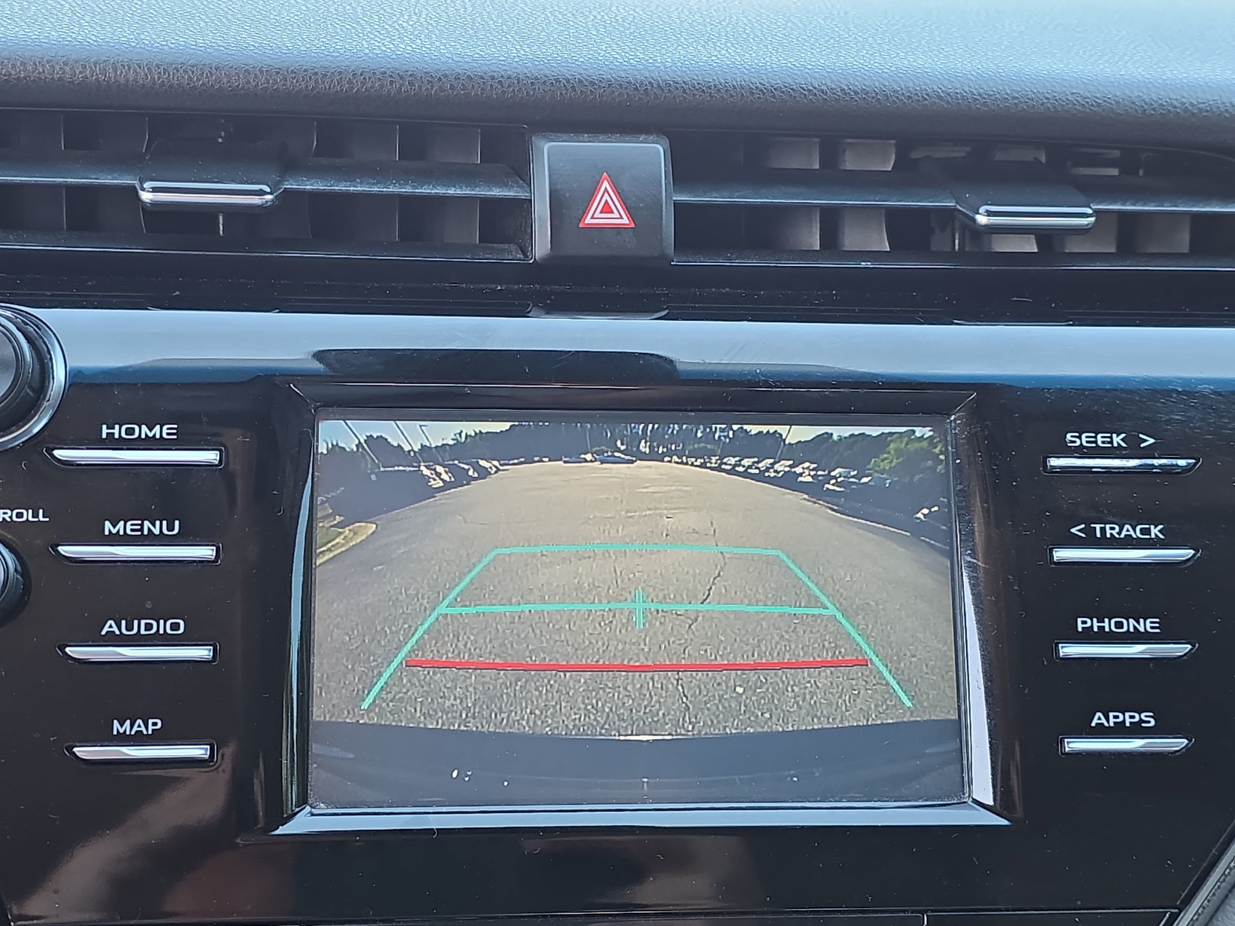 Used 2019 Toyota Camry SE FWD image 20