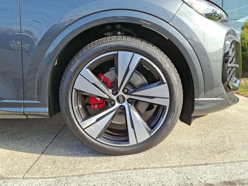 New 2025 Audi SQ5 Premium Plus image 7