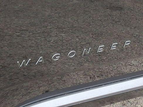 Used 2025 Jeep Wagoneer S Limited image 35