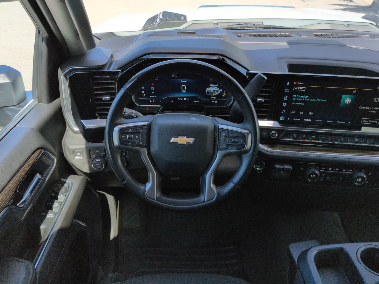 Used 2025 Chevrolet Silverado 2500 LT w/ Safety Package AWD/4WD image 16