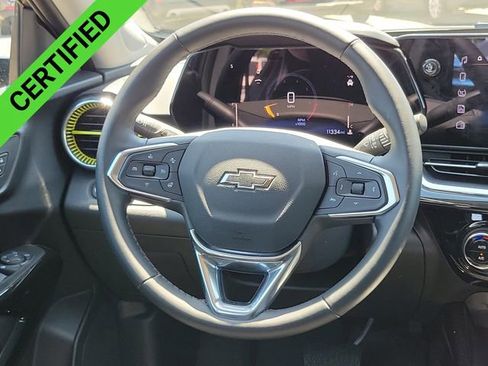 Certified 2025 Chevrolet Trax ACTIV w/ Driver Confidence Package FWD image 21