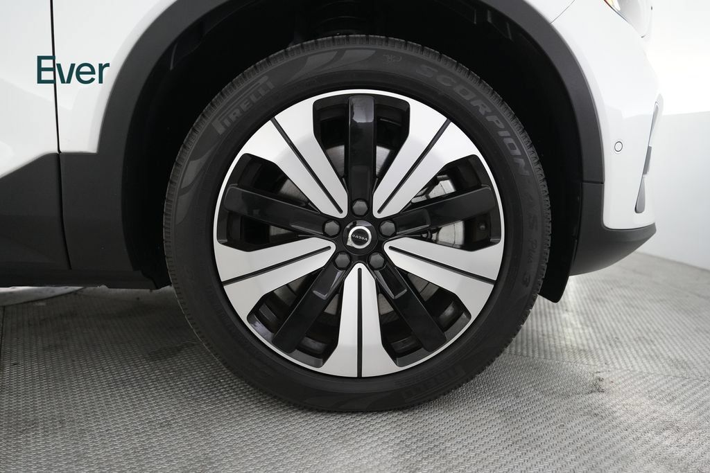 Used 2023 Volvo C40 P8 Recharge Plus AWD/4WD image 20