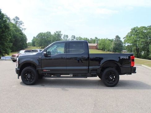 New 2026 Ford F250 Lariat w/ Black Appearance Package AWD/4WD image 14