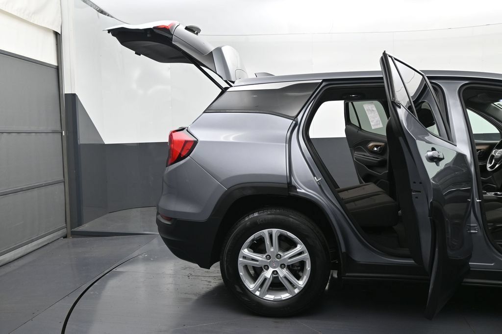 Certified 2021 GMC Terrain SLE FWD image 10