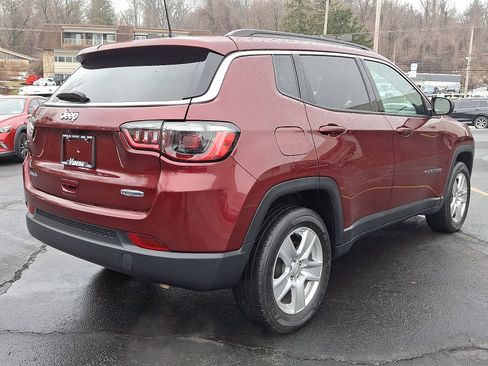 Used 2022 Jeep Compass Latitude image 6