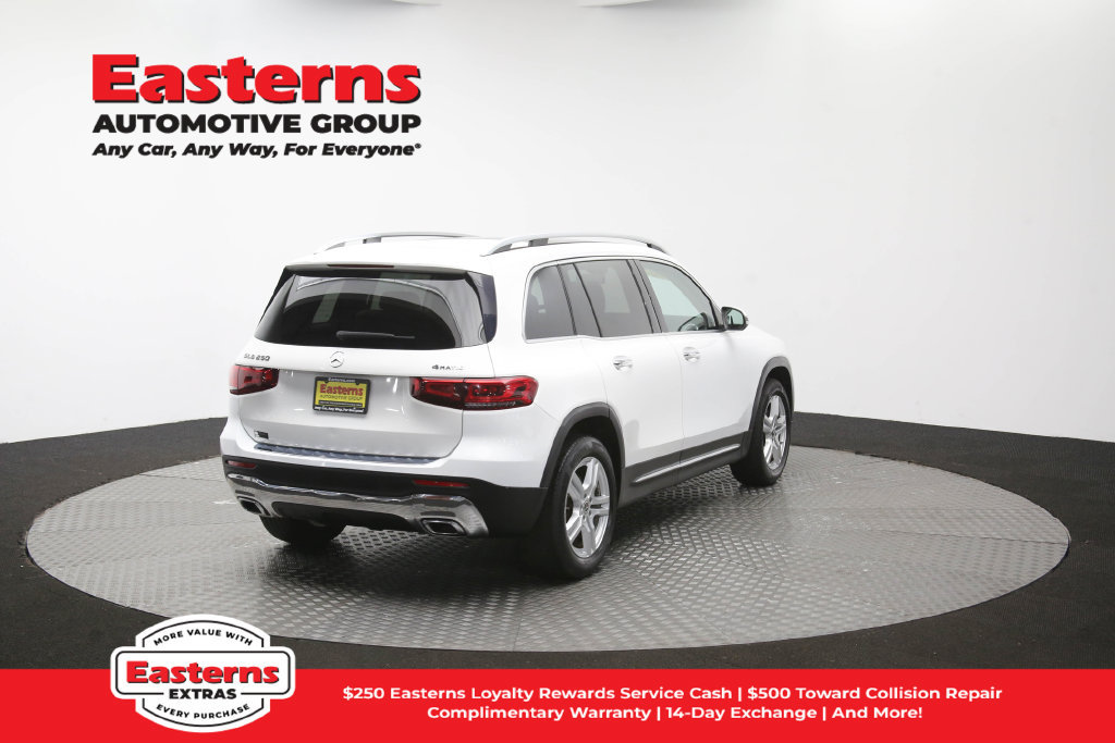 Used 2022 Mercedes-Benz GLB 250 4MATIC w/ Premium Package Lite image 42