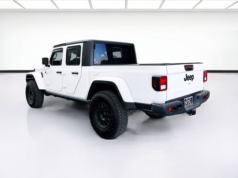 Used 2023 Jeep Gladiator Sport AWD/4WD image 6