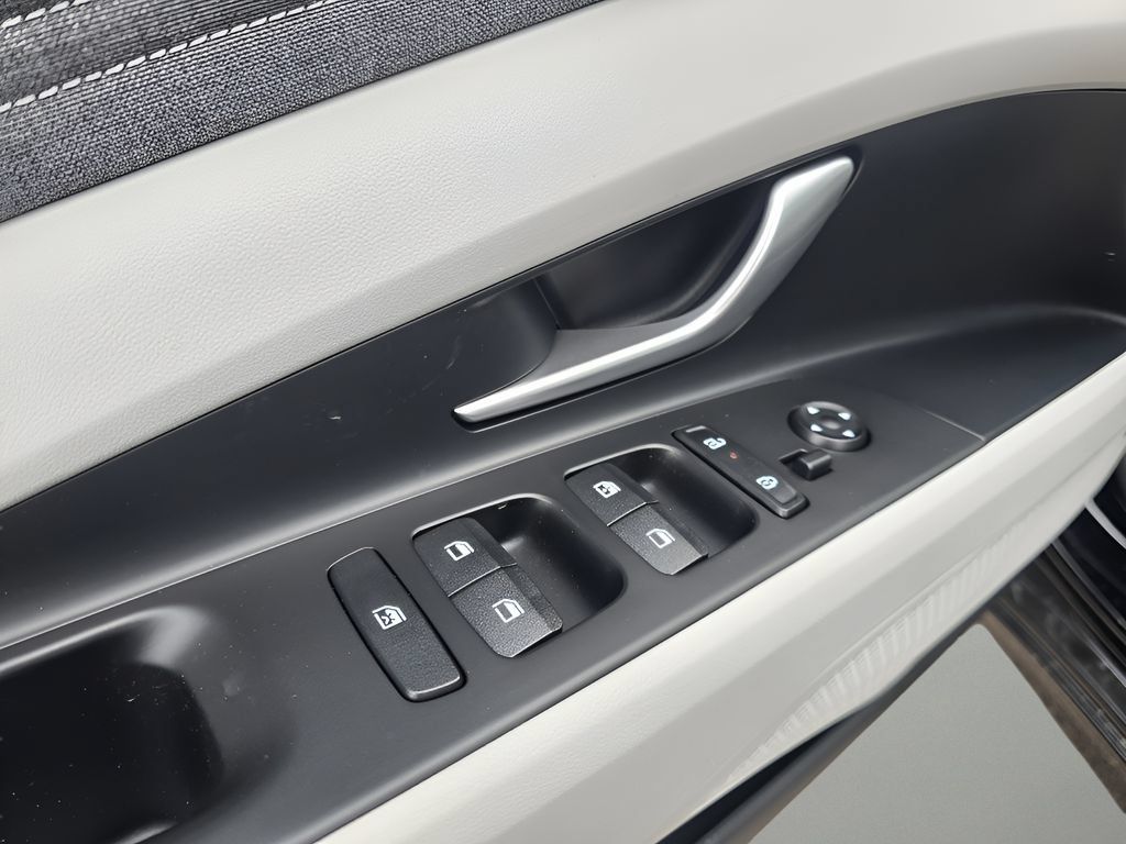 New 2026 Hyundai Elantra Limited FWD image 25