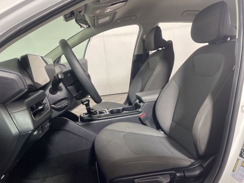 Used 2025 Kia K4 LX image 10