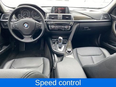 Used 2017 BMW 320i Sedan image 5