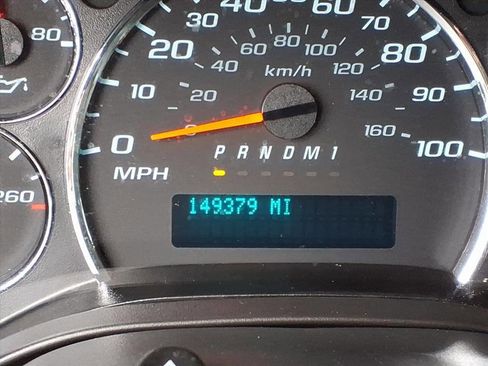 Used 2019 Chevrolet Express 2500 2500 3dr Extended Cargo Van w/ Driver Convenience Package image 31