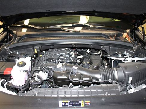 New 2025 Jeep Grand Cherokee Laredo w/ Luxury Tech Group I image 39