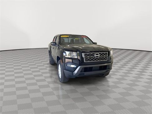 Certified 2024 Nissan Frontier SV w/ SV Convenience Package image 3