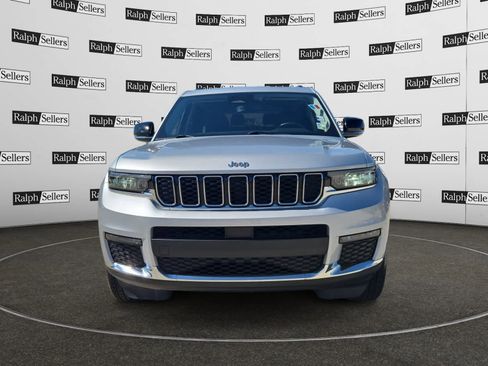 Used 2022 Jeep Grand Cherokee L Limited image 8