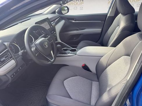 Used 2023 Toyota Camry LE FWD image 9