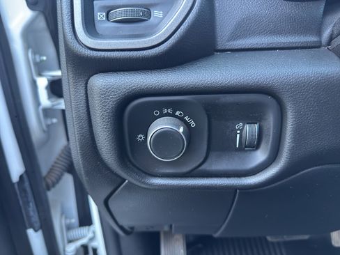 Used 2022 RAM 3500 Tradesman w/ Chrome Appearance Group AWD/4WD image 22