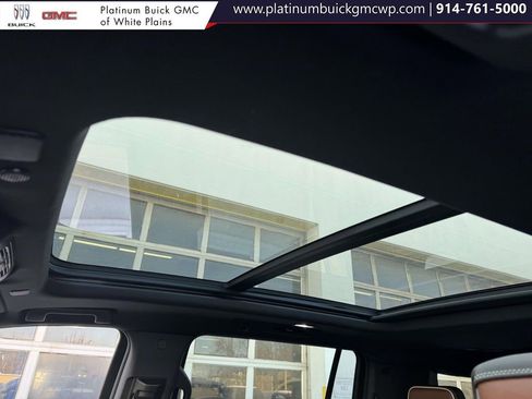 Used 2024 GMC Yukon XL Denali Ultimate image 18