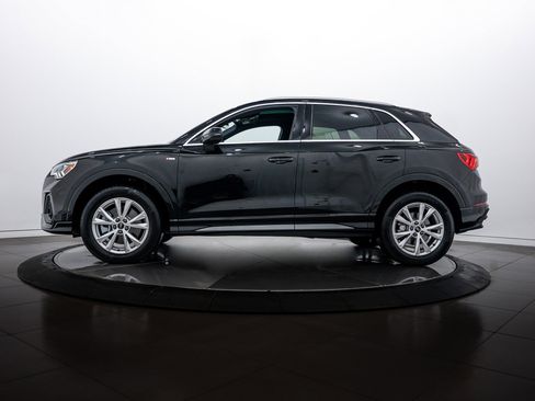 Certified 2025 Audi Q3 2.0T Premium Plus w/ Premium Plus Package image 6
