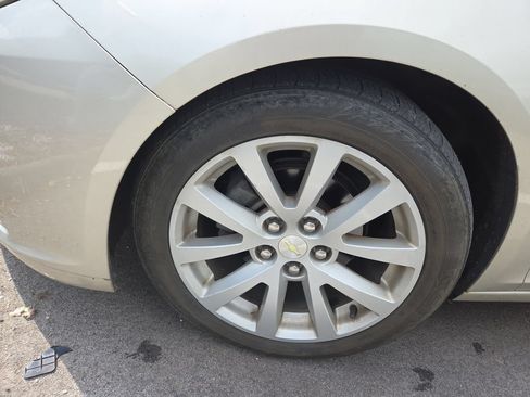 Used 2013 Chevrolet Malibu LT FWD image 8