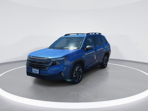 New 2026 Subaru Forester Premium AWD/4WD image 3