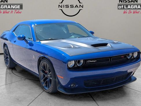 Used 2021 Dodge Challenger R/T Scat Pack RWD image 3