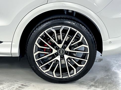 New 2025 Audi SQ5 Premium Plus image 24