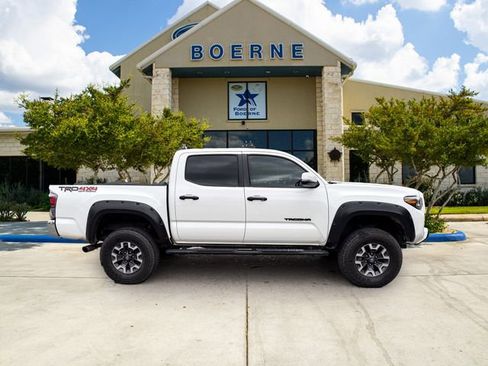 Used 2023 Toyota Tacoma TRD Off-Road AWD/4WD image 7