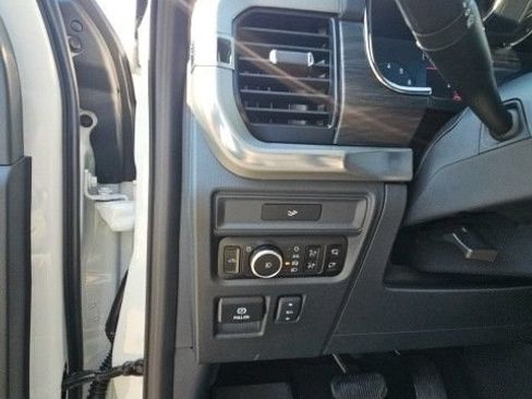 Used 2026 Ford F150 Lariat w/ Equipment Group 502A High AWD/4WD image 16