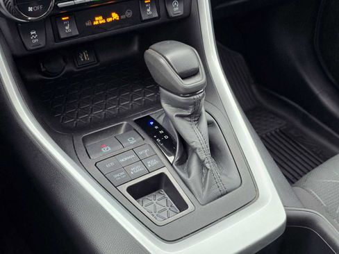 Used 2024 Toyota RAV4 XLE image 25