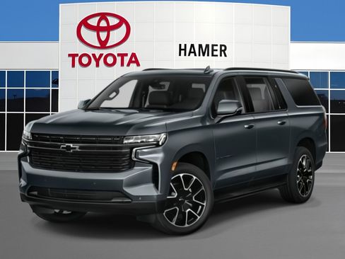 Used 2021 Chevrolet Suburban RST AWD/4WD image 1