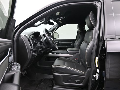 Used 2020 RAM 2500 Laramie w/ Night Edition image 8