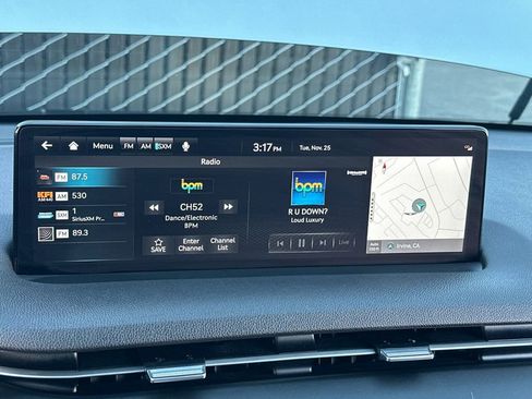 Used 2024 Genesis GV70 2.5T w/ Select Package image 18