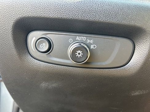 Used 2023 Chevrolet Traverse LS w/ Safety Package image 12