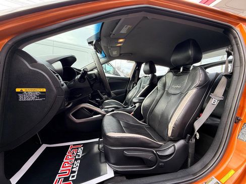 Used 2013 Hyundai Veloster Turbo image 17