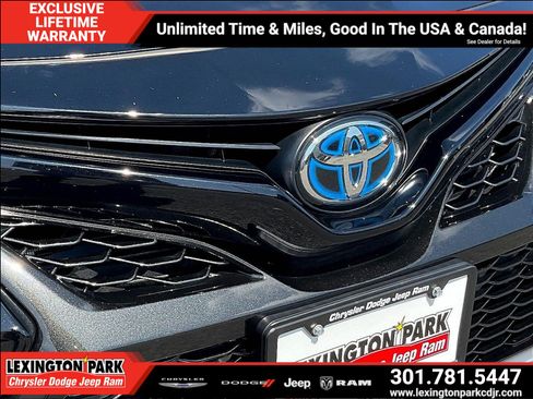 Used 2024 Toyota Camry XSE w/ Cold Weather Package FWD image 32