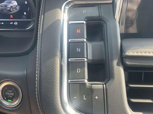 Used 2024 Chevrolet Tahoe Premier RWD image 24