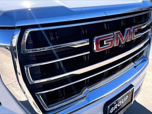 Used 2021 GMC Yukon SLT w/ SLT Premium Package image 30